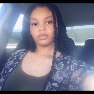 Meet your Posher, Imoni